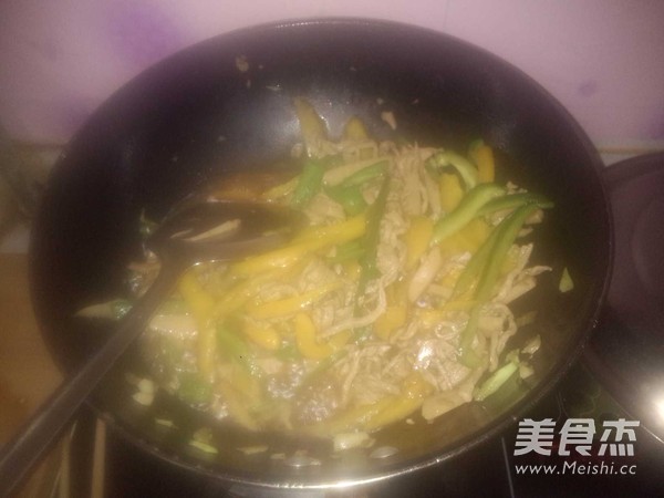 青椒肉丝炒面