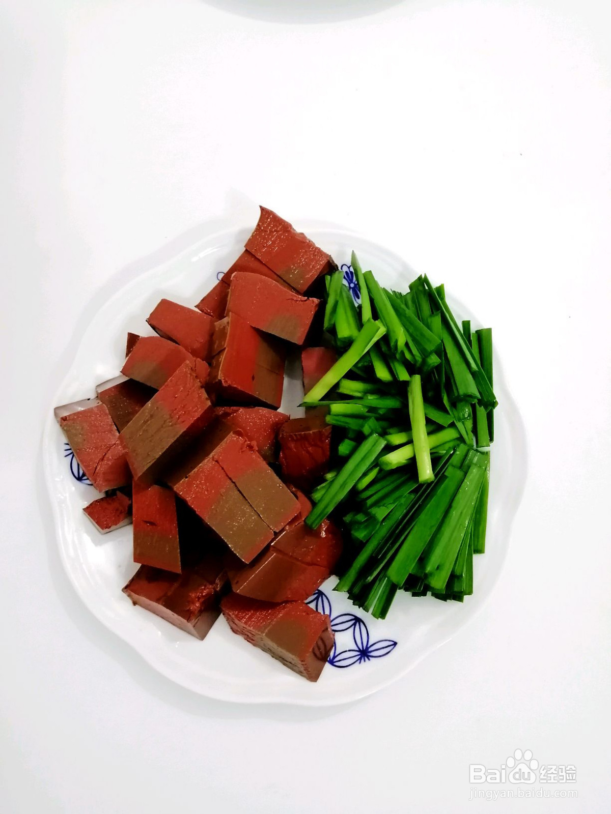 鸭血炖干豆腐的做法