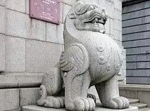 青石狮子表面如何处理