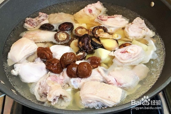 梅香竹笋鸡汤的做法