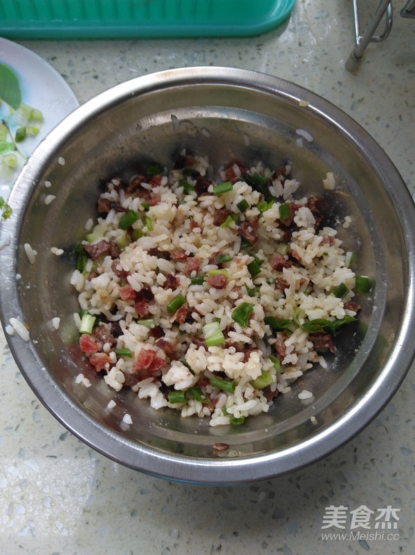 香米腊味卷的做法