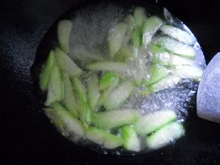 丝瓜汆无花果肉丸子