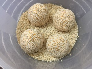 南瓜芝麻球的做法