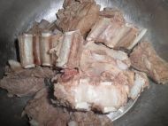 如何自做炖排骨,小伙伴们速来观看