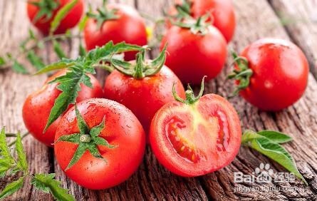 <b>日常西红柿不能和什么食物一起吃</b>
