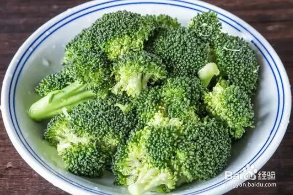 洗西兰花,用哪些小技巧,虫卵脏物自动溜出来?