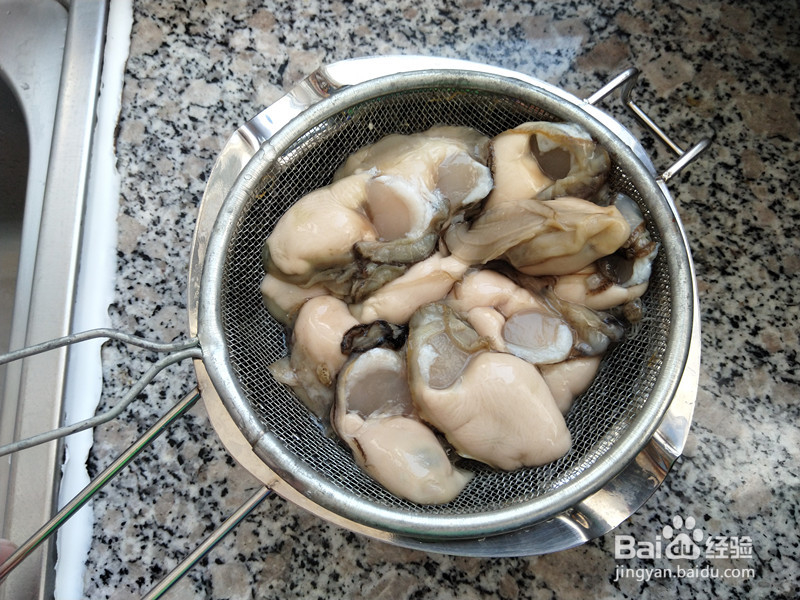 <b>自己做海蛎子炒蛋海鲜美食</b>