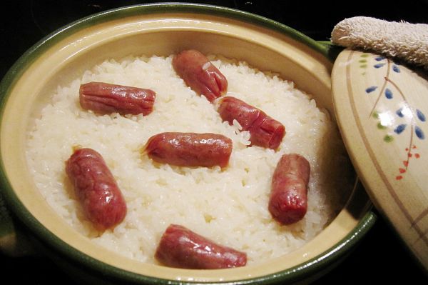 砂煲腊肠糯米饭