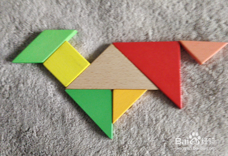 非洲草原上的蜜獾用七巧板怎么拼?