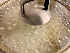 鲜到起飞的菌菇汤