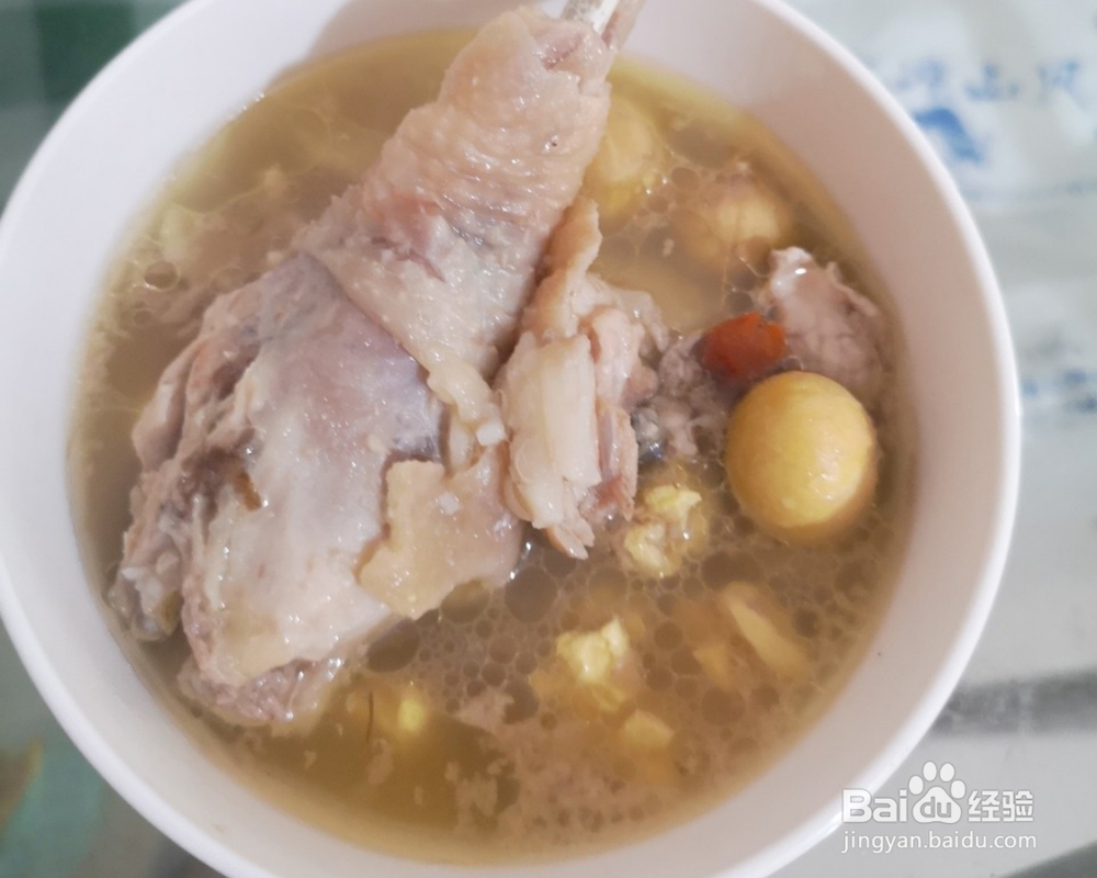 每日美食-当归党参红枣枸杞砂锅煲土鸡?