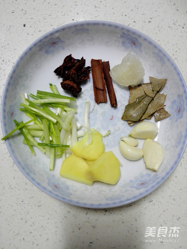 红烧鸡爪的做法