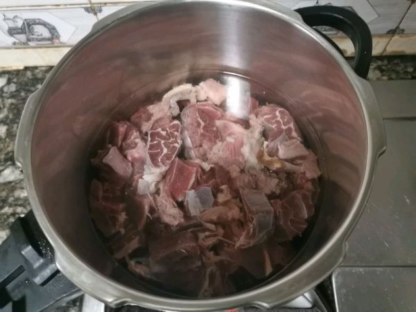 咖喱牛肉炖土豆