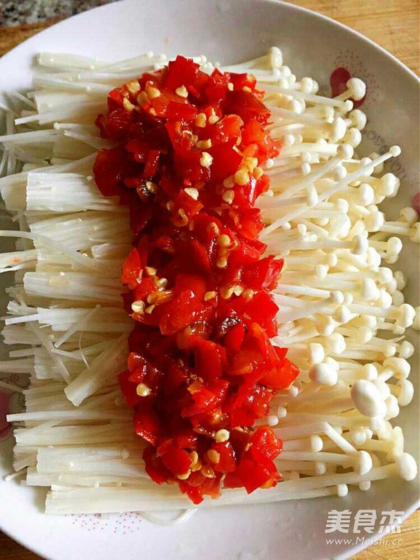 剁椒金针菇的做法