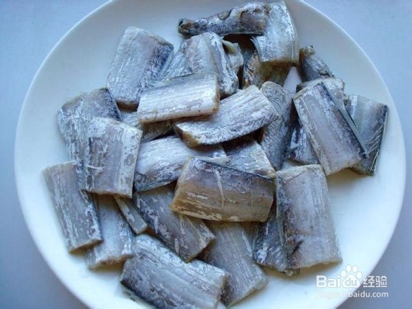 带鱼炖豆腐的做法