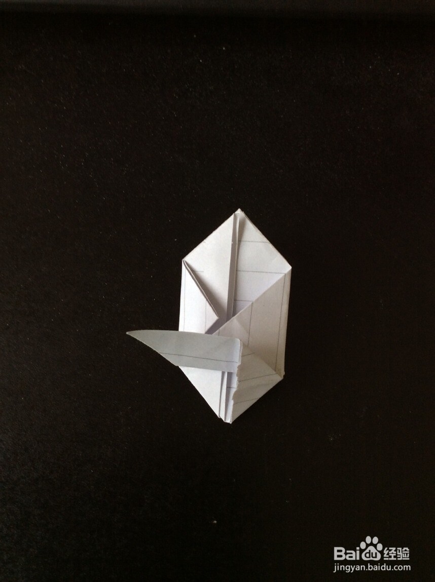 怎样折带翅膀的气球？