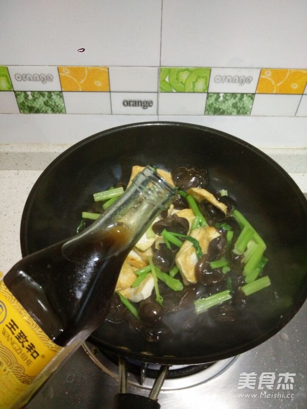 木耳豆腐小炒