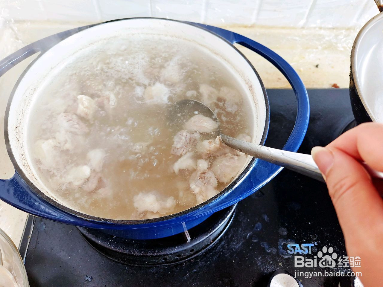 极简白萝卜牛肉汤的做法