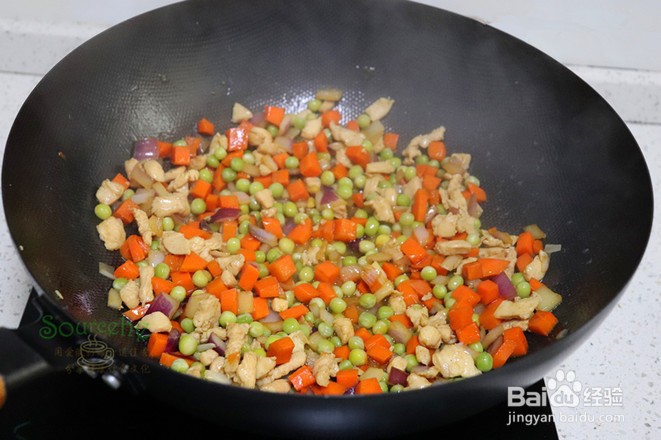 鸡胸肉炒杂蔬的做法