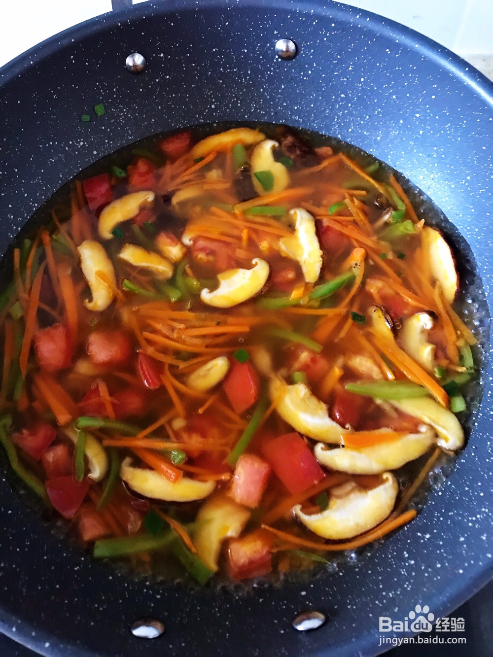 细腻美味的什锦蔬菜汤面