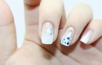 自学美甲教程哪种好、教你画小鹿型美甲小教程