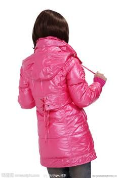 羽绒服什么颜色好看