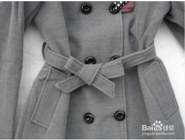 腰带打蝴蝶结怎么打