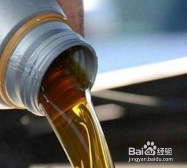 帆布鞋上的油渍怎么清洗