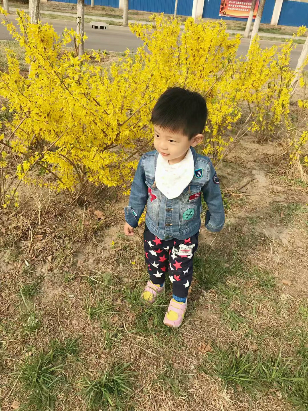 #至酷国潮出街#春天穿牛仔,做街上最靓的仔