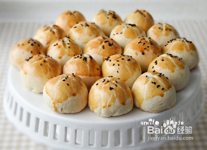 街头排队限量购买的超火小吃---绿豆酥