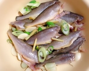 保健养生超简单干炸黄花鱼