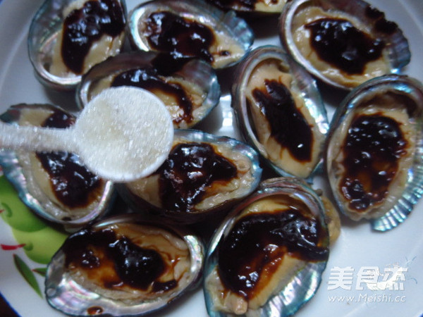 侯柱酱蒸鲍鱼