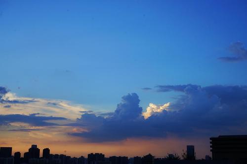 云烟色是什么颜色