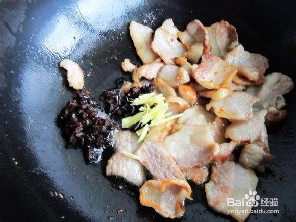 萝卜焖肉的做法