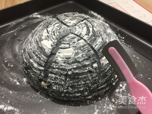 黑芝麻坚果养生欧包