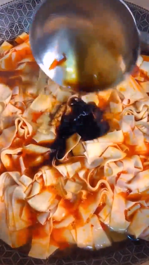 水煮干豆腐皮怎么做？