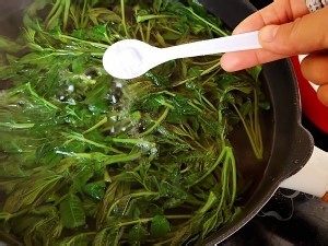 健康养生佳品炸香椿鱼儿的做法