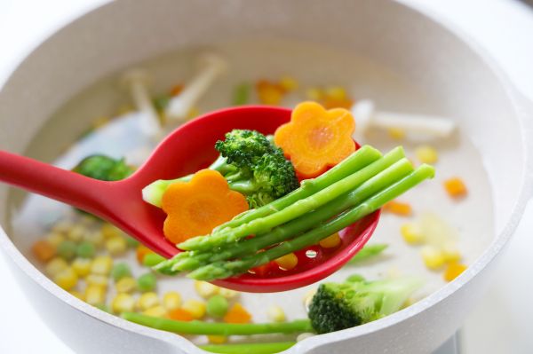 土豆泥藜麦蔬菜盆栽沙拉