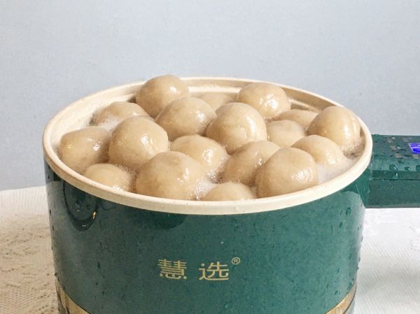 芋头丸子肉片汤