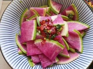养生食补爽口酸甜辣萝卜的做法