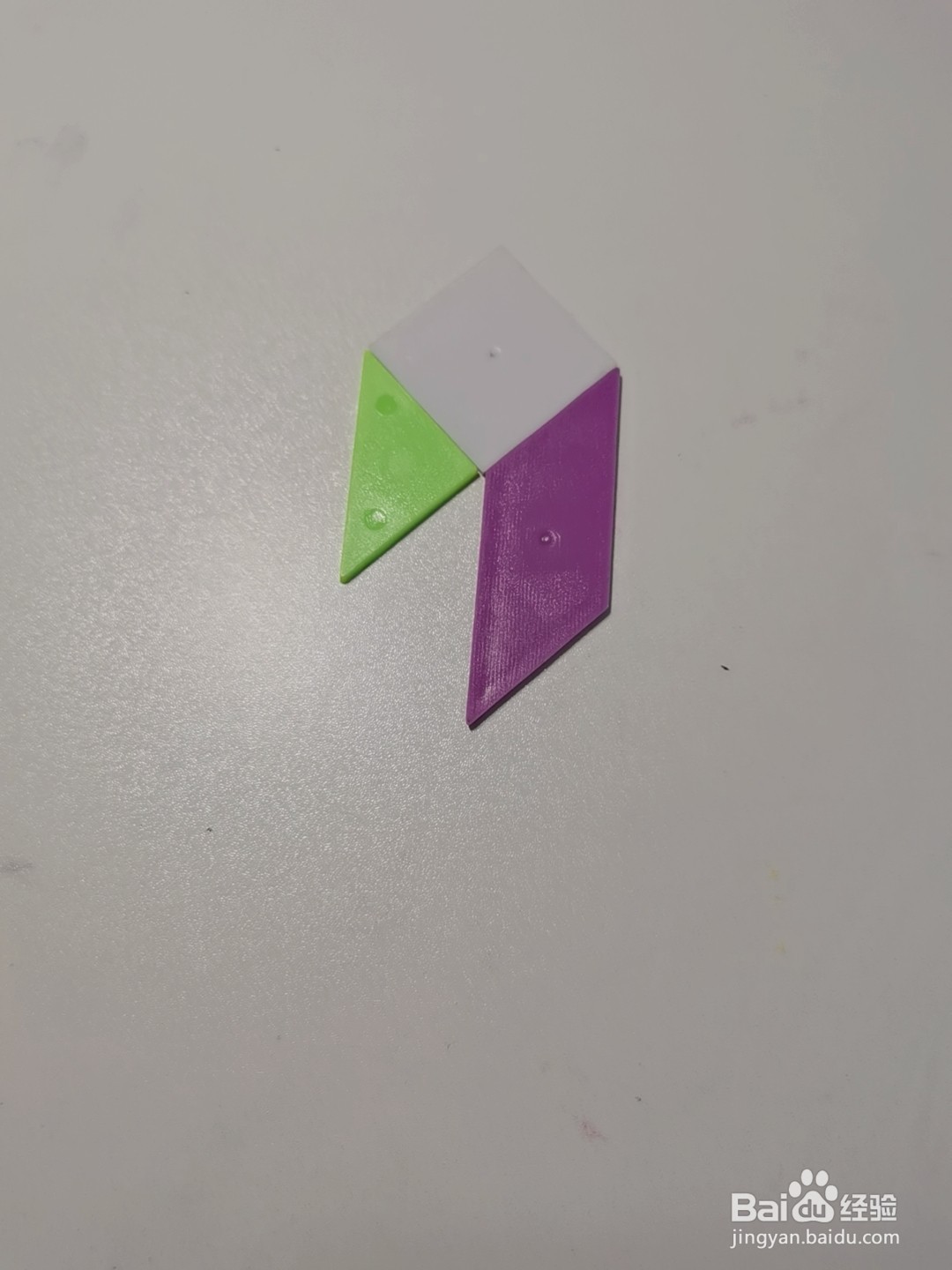 如何用七巧板拼一只优美的黑鹳