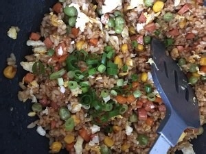 酱油炒饭的做法