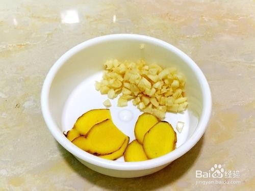 蒜香青椒炒猪心做法