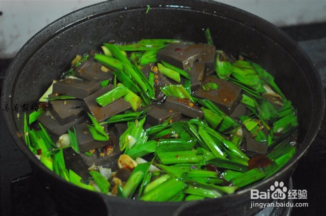 蒜香鸭血怎么做