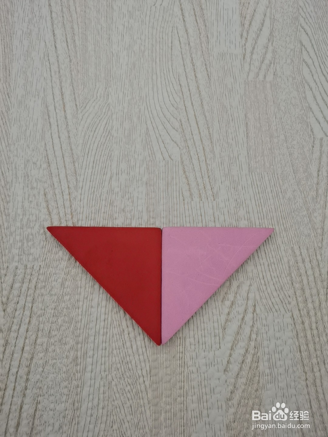 怎么样用七巧板拼一只捉虫子的小鸡仔