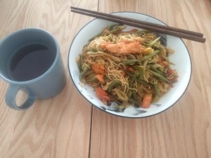 鸡柳豆角包菜焖面的做法