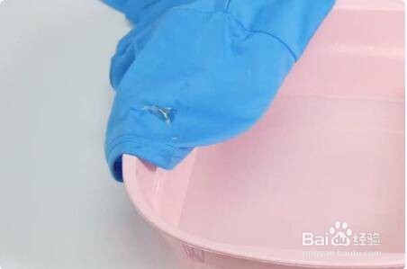 泡沫胶填缝剂粘衣服上怎么洗