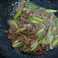 葱爆羊肉的做法