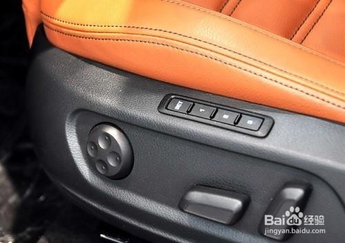 汽车座椅太高怎么调低