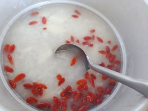 山药枸杞粥的做法